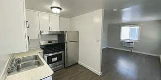 Charming 1 bed 1 bath in the heart of Boise, close to BSU & St. Luke's Gallery 6
