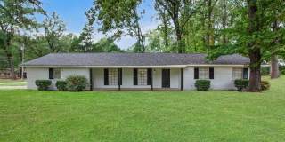 1027 Tanglewood Drive Gallery 1