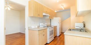 Available Now!  Attached 1-bedroom, 1-bath cottage in Pacific Palisades in Pearl City Gallery 5