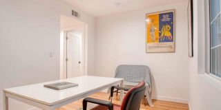 2333 1/2 Langdale Avenue Gallery 10