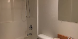 4 Bedroom 2 Bathroom House - Close to MSU Campus Gallery 34