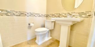 Ultra-Efficient 3 Bed / 2.5 Bath Inspirada Home with Fully Paid-Off Solar Panels! Gallery 12