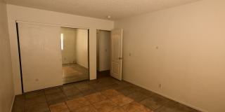 2 Bedroom Apartment - NO PETS - 2334 Lamb Blvd Gallery 27