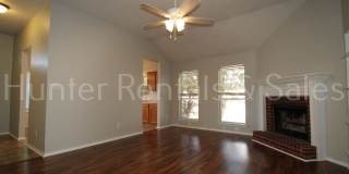 Exceptional Living with Vaulted Ceilings, Cozy Fireplace & Expansive Outdoor Space Gallery 6