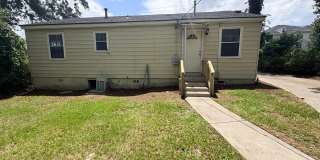 Charming 2BR/1BA Near VSU – Hardwood Floors Charming 2BR/1BA Near VSU – Hardwood Floors Gallery 4