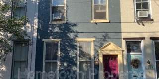 1202 Penn Street Gallery 1