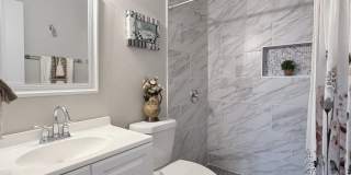 9210 NEW KENTON Gallery 23