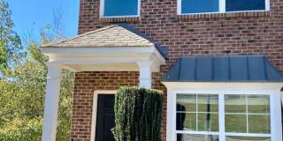 Lovely Eastside Townhome Condo Near Vet School- 3BR/3BATH! Gallery 1