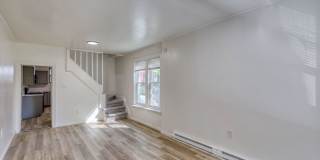 Fully Renovated 3 Bedroom, 1 Bathroom Townhouse Gallery 7