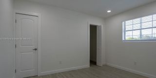 7871 Hope Street Gallery 20