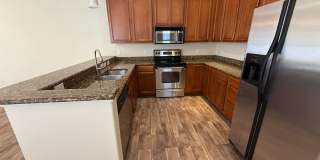 ORLANDO: 3 Bed/2.5 bath, 2 Story Townhome in Golden Heights! Gallery 4