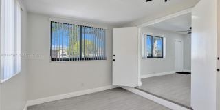 136 Miami Gardens Rd Gallery 17