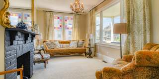 16 Abbott Avenue Gallery 9