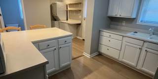 SPACIOUS 3 bed/2 bath with fenced yard and large deck! Gallery 22
