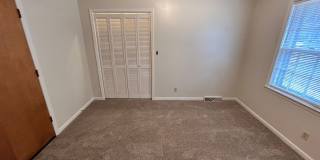 3 Bedroom, 2 Bathroom Brick Home Gallery 10