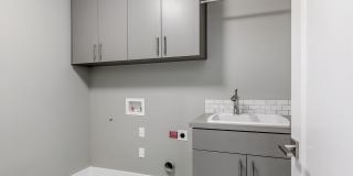 Bethany Stunner - 5 Bedrooms with Main-Level Bed & Bath, Modern Kitchen & Private Fenced Yard Gallery 24