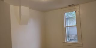 1/2 OFF MOVE IN AMOUNT! 1/2 OFF SECURITY! 2 Bed 1 Bath Home Gallery 8
