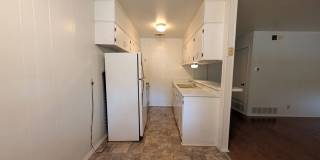 1/1 Triplex / Easy Access to I-35 / Fridge / No Carpet / CISD 1/1 Triplex / Easy Access to I-35 / Fridge / No Carpet / CISD Gallery 25