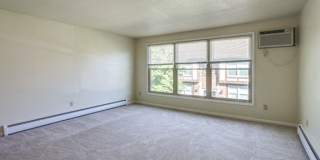 London Towne Gallery 4