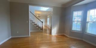 Room in 4 Bedroom Home at Hampton Pl Dr Gallery 16