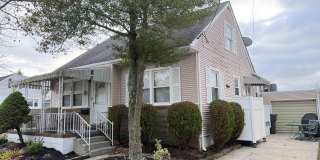 200 N Essex Ave Gallery 1