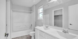 7435 Primrose Post Gallery 16