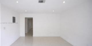 560 NE 67th St Gallery 5