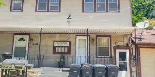 Cozy 2 Bedroom 1 Bath Townehome Gallery 1