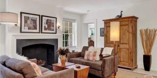 224 E Jones Lane Gallery 20