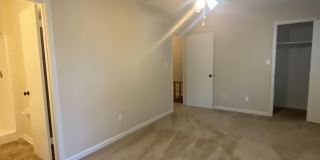 3701 Donovan Drive Gallery 21