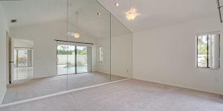 Luxurious 3 Bedroom Oasis with Pool and Beach Access AVAILABLE NOW! Gallery 18