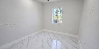 2423 MILTON AVE Gallery 27