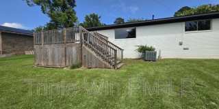 1908 E Lakeview Gallery 30