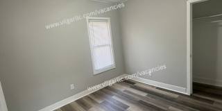 FOR RENT — SPACIOUS 3 BED / 1 BATH HOME Gallery 9