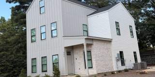 Brand-New Luxury Student Living - Now Leasing for Fall 2027! Gallery 1