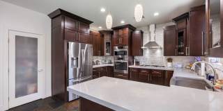 Newly Upgraded 4 Bedroom Home Gallery 10