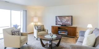 Lake Forest Apartments Gallery 17