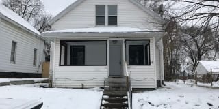 1711 S. Scott St Gallery 1