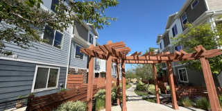 Spacious Townhome - 4 Bedrooms/3 Baths in South Jordan Gallery 24