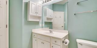 21216 MCFADDEN Square Gallery 28