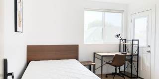 1436 W 36th Place - Co-Living 1436 W 36th Place - Co-Living Gallery 3