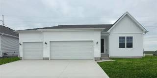Welcome to 1407 NE Crossing Lane in Ankeny! Gallery 1