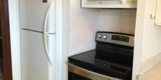 Cozy 1 bedroom Apartment in Liliha $1550 monthly with 1 assigned parking stall Gallery 1