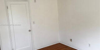 725 NE 91st St Gallery 13