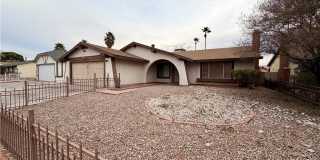 1560 ELAINE Drive Gallery 1