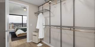 400H Apartments Gallery 45