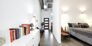 Central Gallery 8