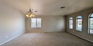 738 E SADDLE Way Gallery 3