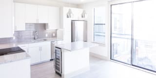 Magnolia off Henderson Gallery 9