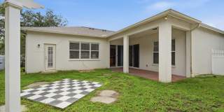 Corner lot fenced 4 Beds/ 3 Bath home, Full of natural light with 2 Living Rooms  and great amenities. Must see to appreciate! Gallery 26